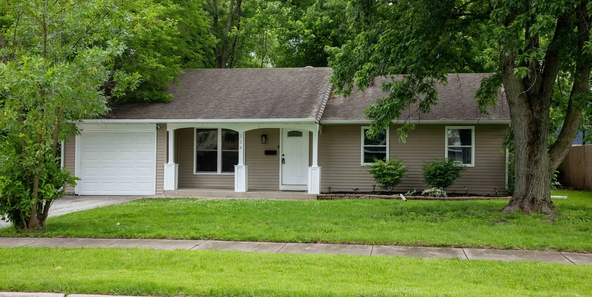 114 E Clark ST, Glenwood, IL 60425