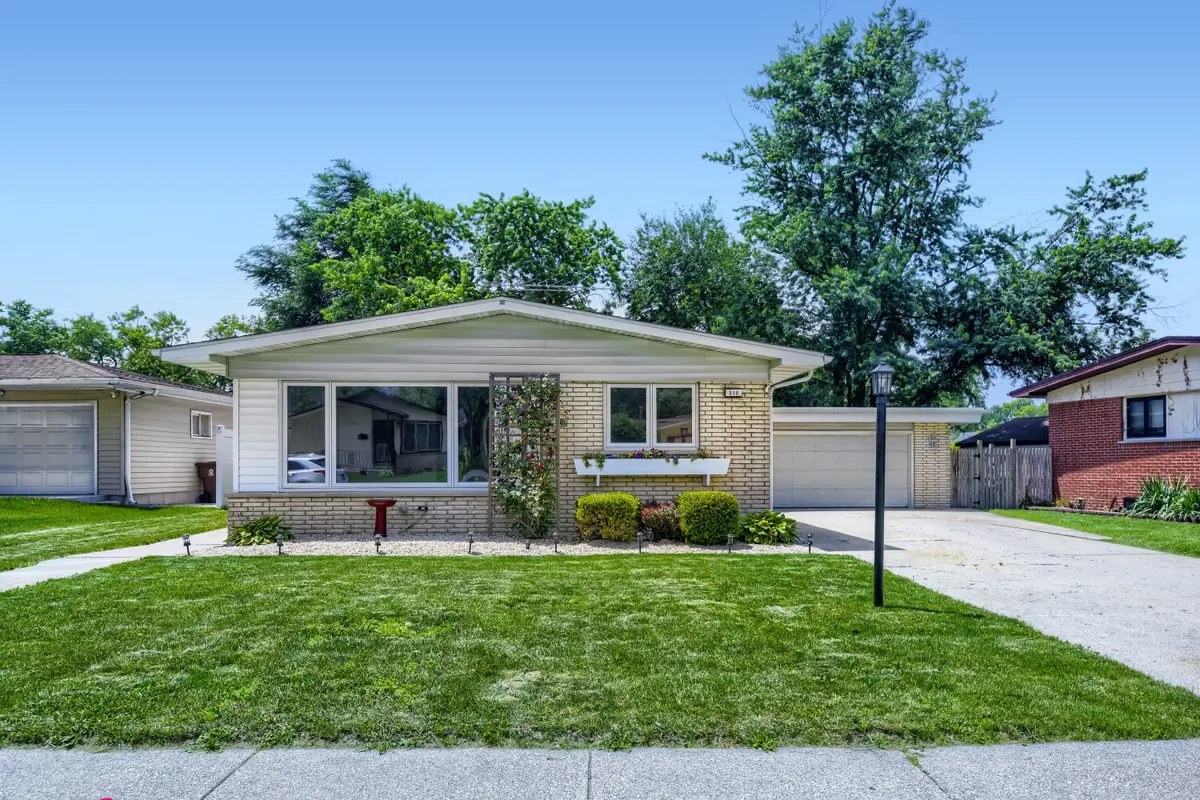 510 N PARK DR, Glenwood, IL 60425