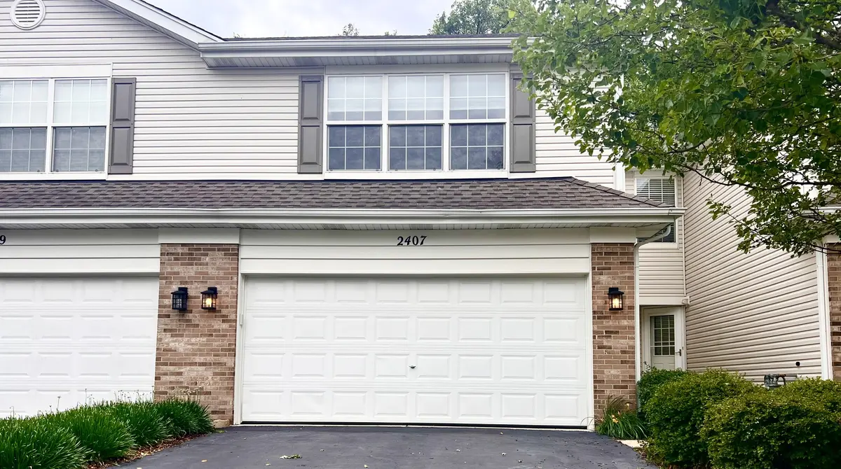 2407 Stoughton CIR #2407, Aurora, IL 60502