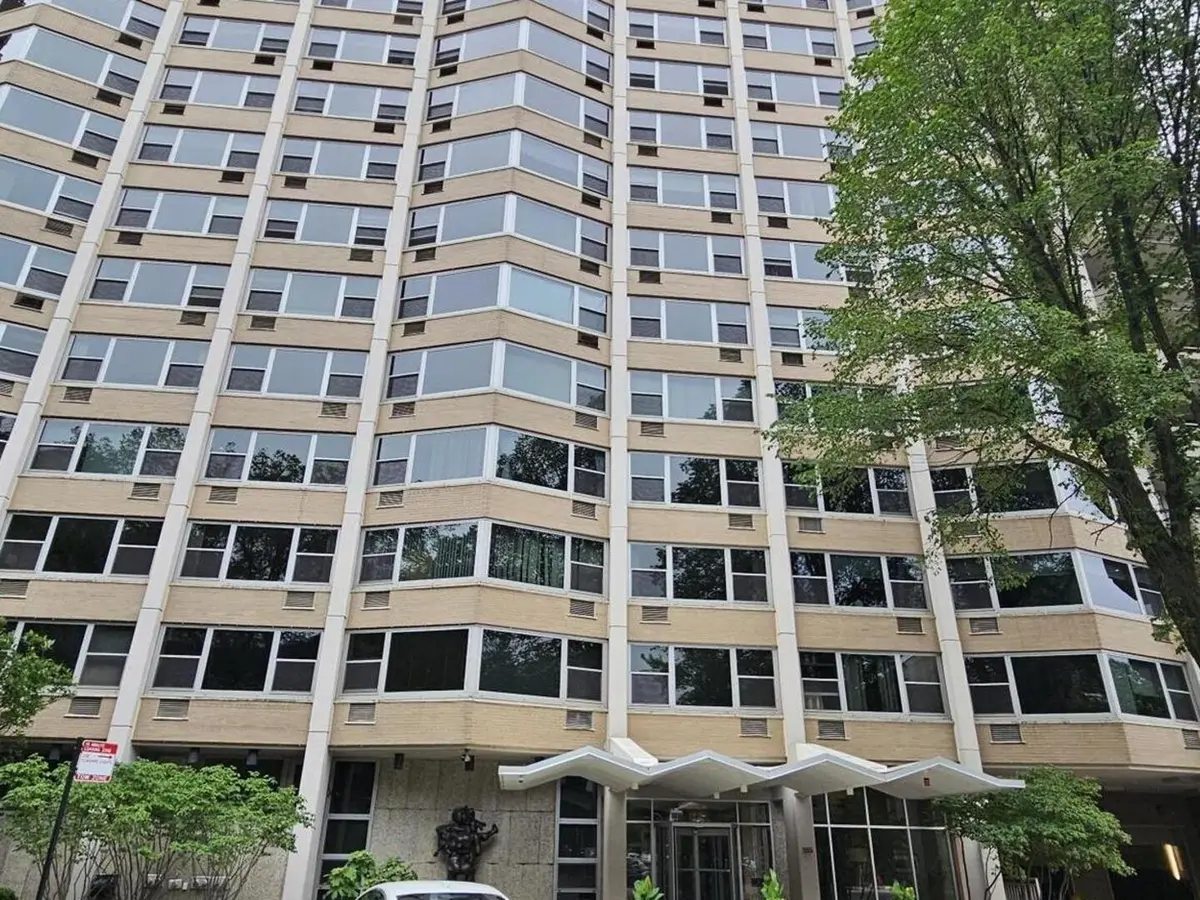 555 W CORNELIA AVE #2009, Chicago, IL 60657