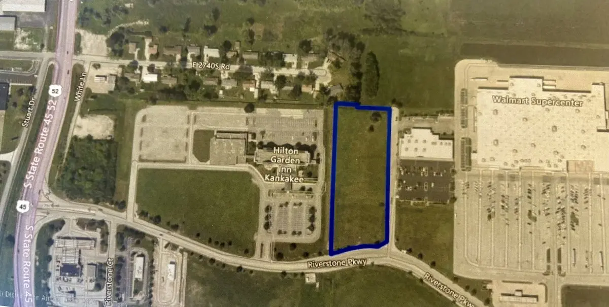 475 Riverstone Pkwy, Kankakee, IL 60901