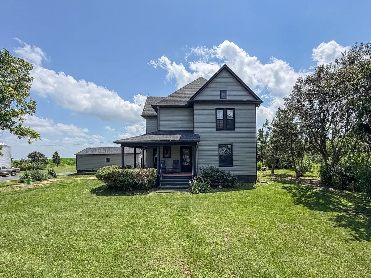 2273 County Road 3100, Gifford, IL 61847