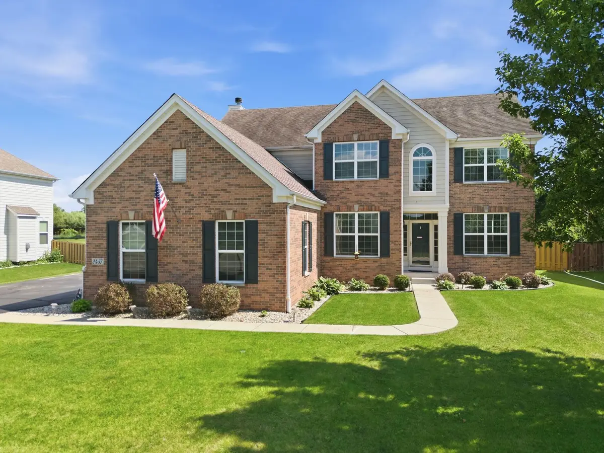 2457 Bryn Mawr LN, Crystal Lake, IL 60014
