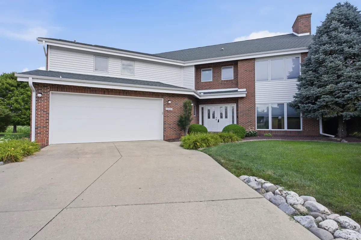 2110 Meadowlark CT, Urbana, IL 61802