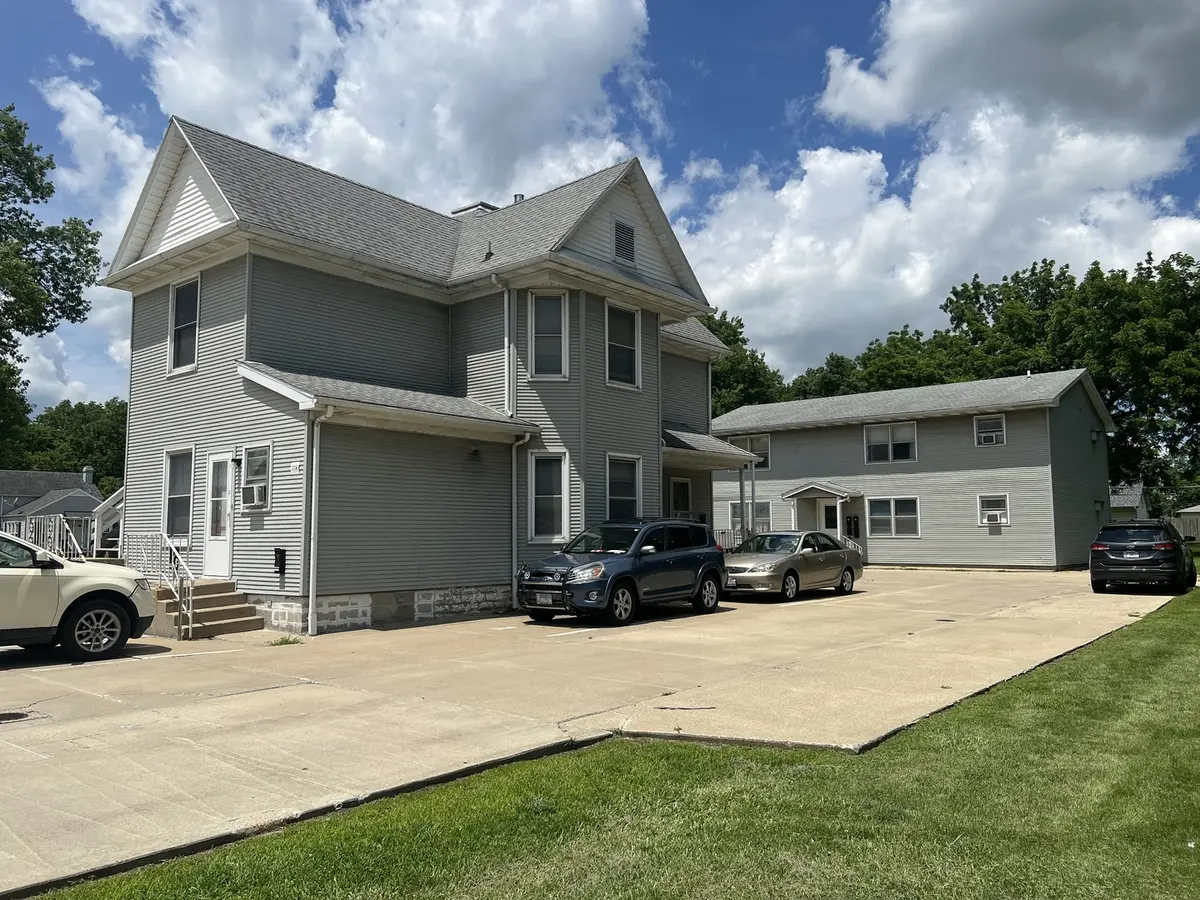 209-215 E Marsile ST, Bourbonnais, IL 60914
