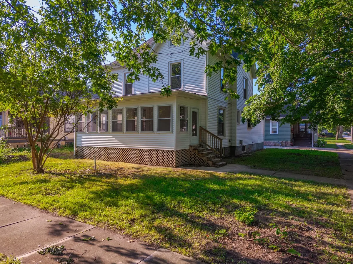 522 W Grove ST, Pontiac, IL 61764