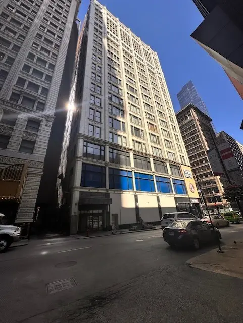 8 W Monroe ST #808, Chicago, IL 60603