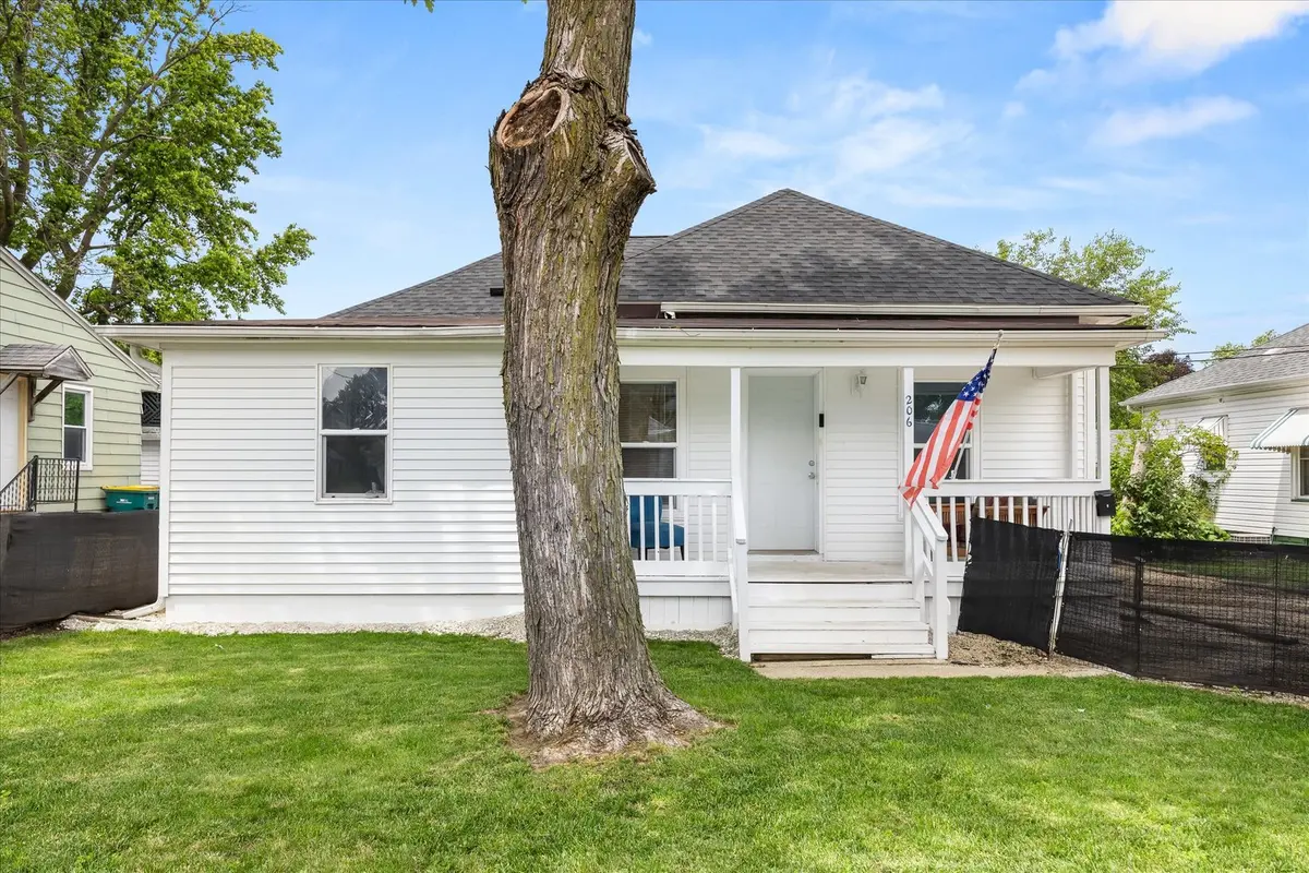 206 E Grant ST, Streator, IL 61364