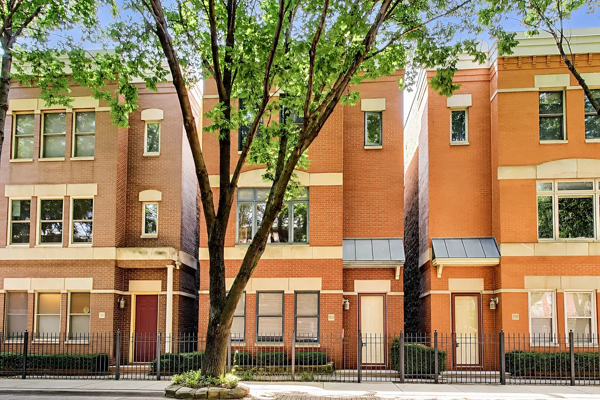1355 W Fillmore ST #B, Chicago, IL 60607