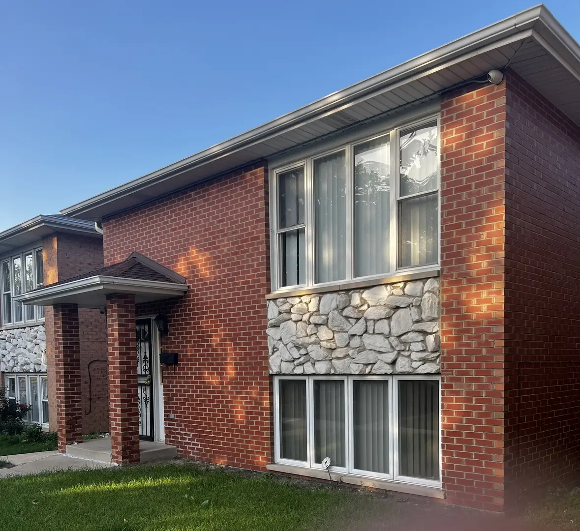 3505 S 52nd CT, Cicero, IL 60804