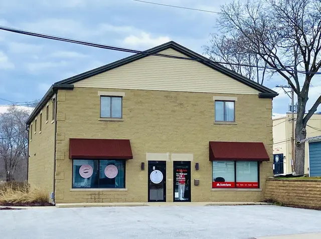 76 Washington ST #A, Oswego, IL 60543