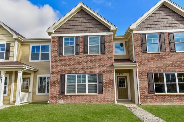 1277 Comiskey AVE, North Aurora, IL 60542