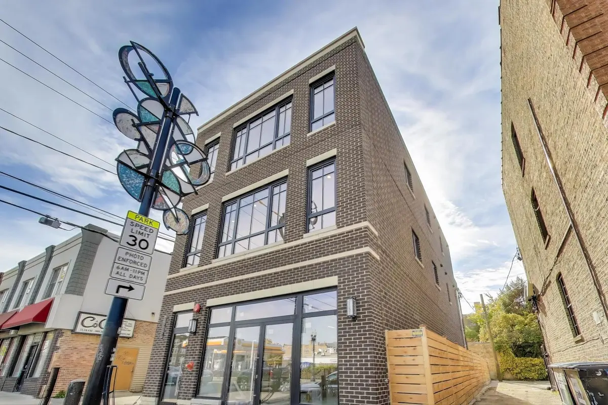 1619 W Lawrence AVE #1, Chicago, IL 60640