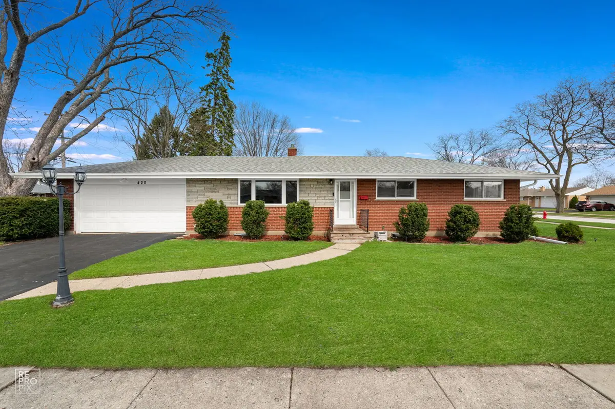 420 Berkshire LN, Des Plaines, IL 60016