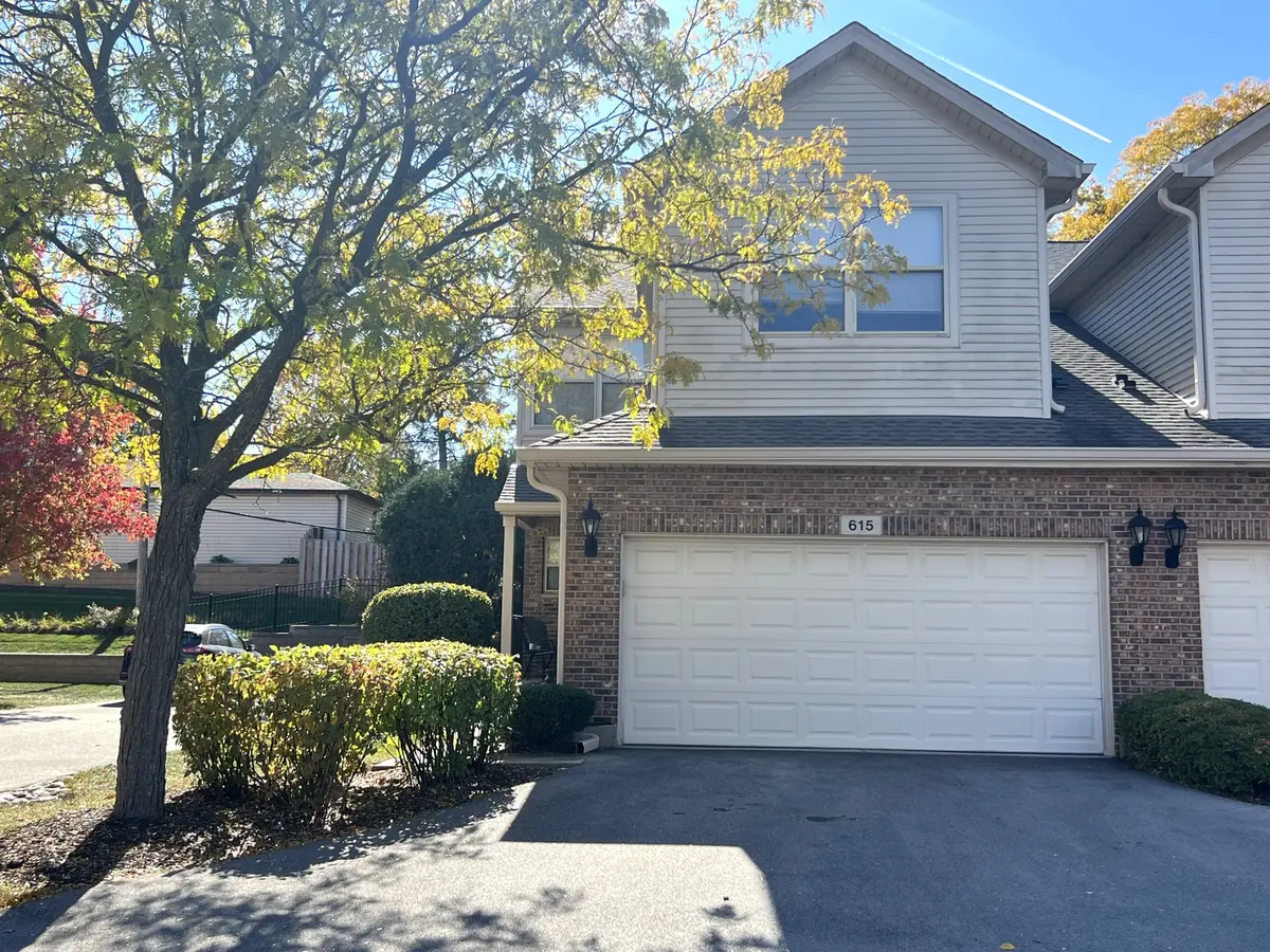 615 W St Johns PL, Addison, IL 60101