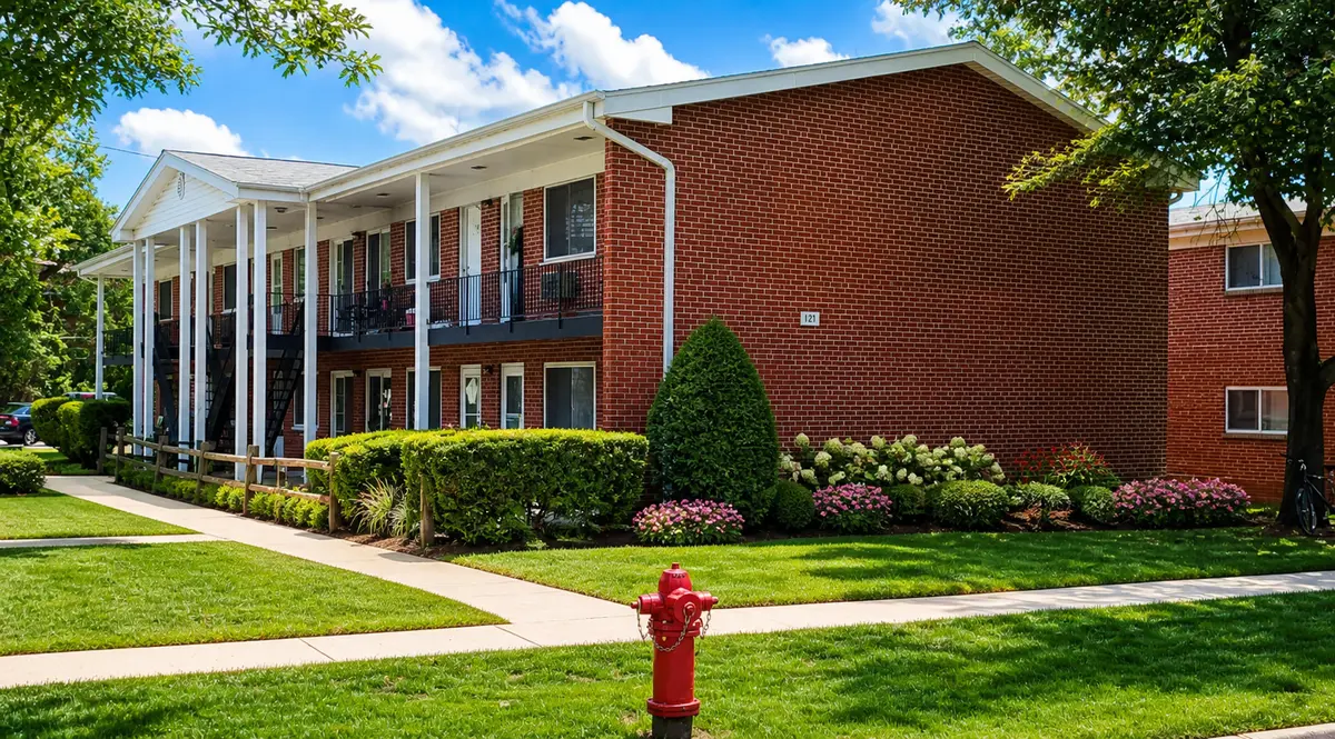 323 N Princeton AVE #8, Villa Park, IL 60181
