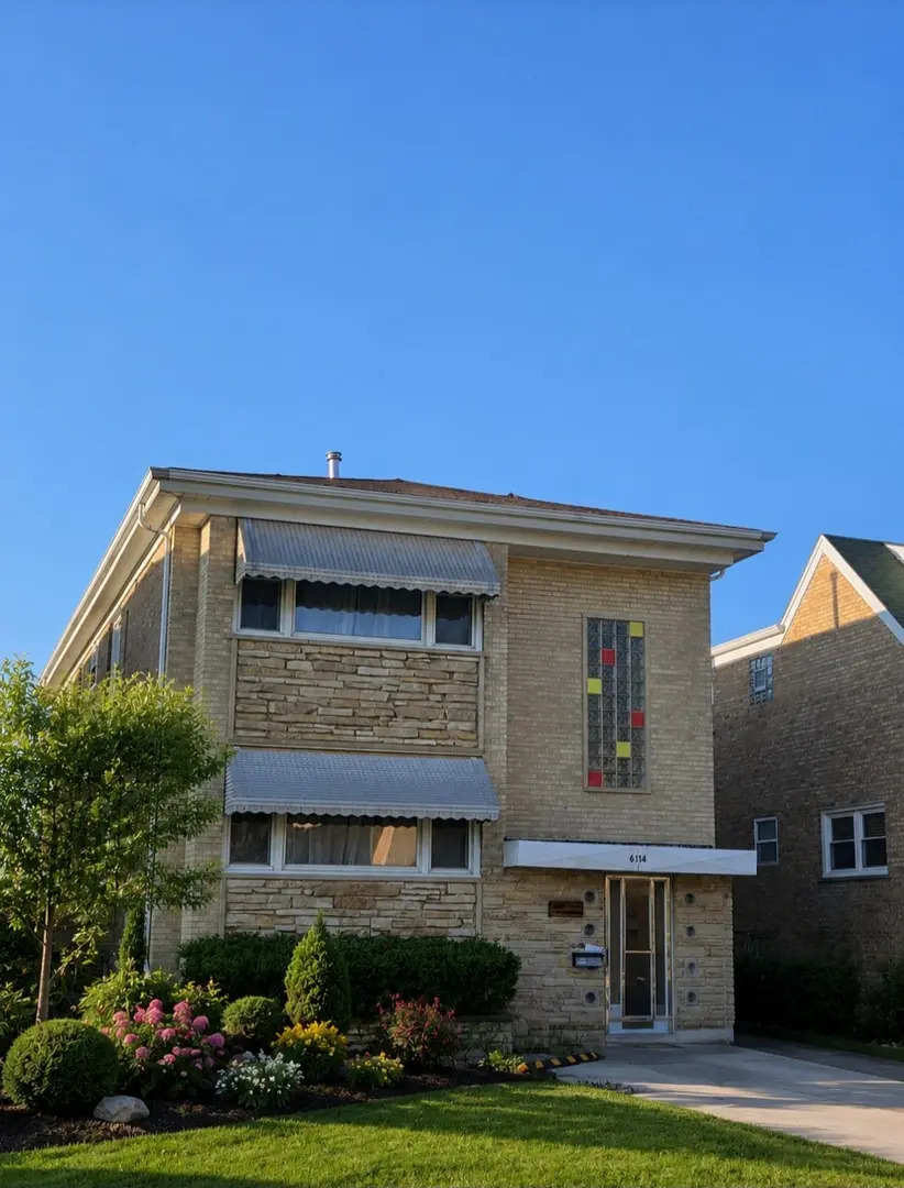 6114 W Leland AVE #1, Chicago, IL 60630