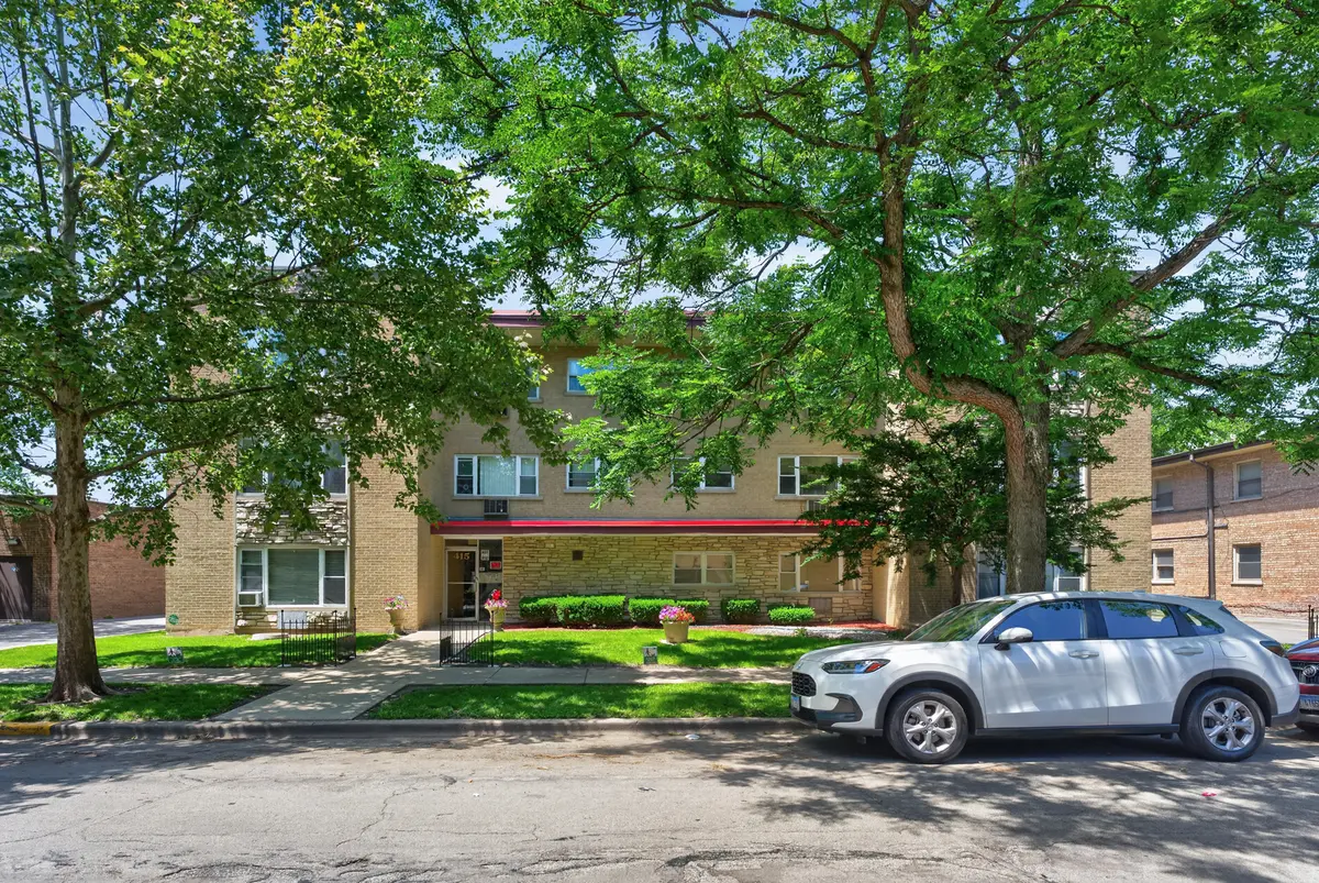 415 S MAPLE AVE #503, Oak Park, IL 60302