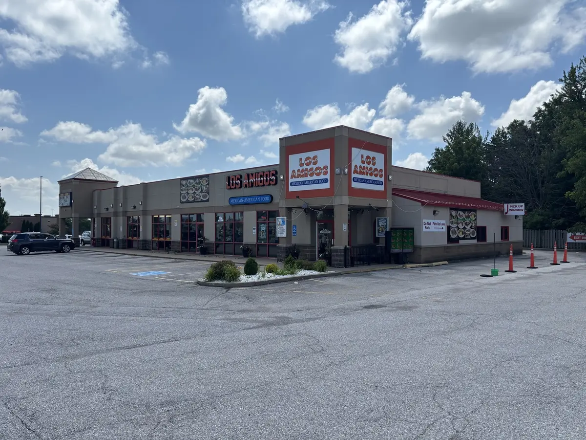 2843 E 53RD ST, Davenport, IA 52807