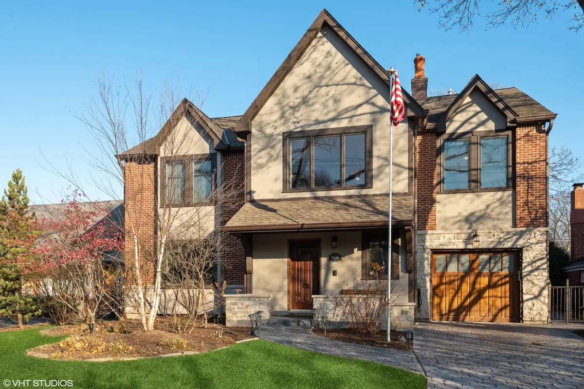 9435 Central Park AVE, Evanston, IL 60203