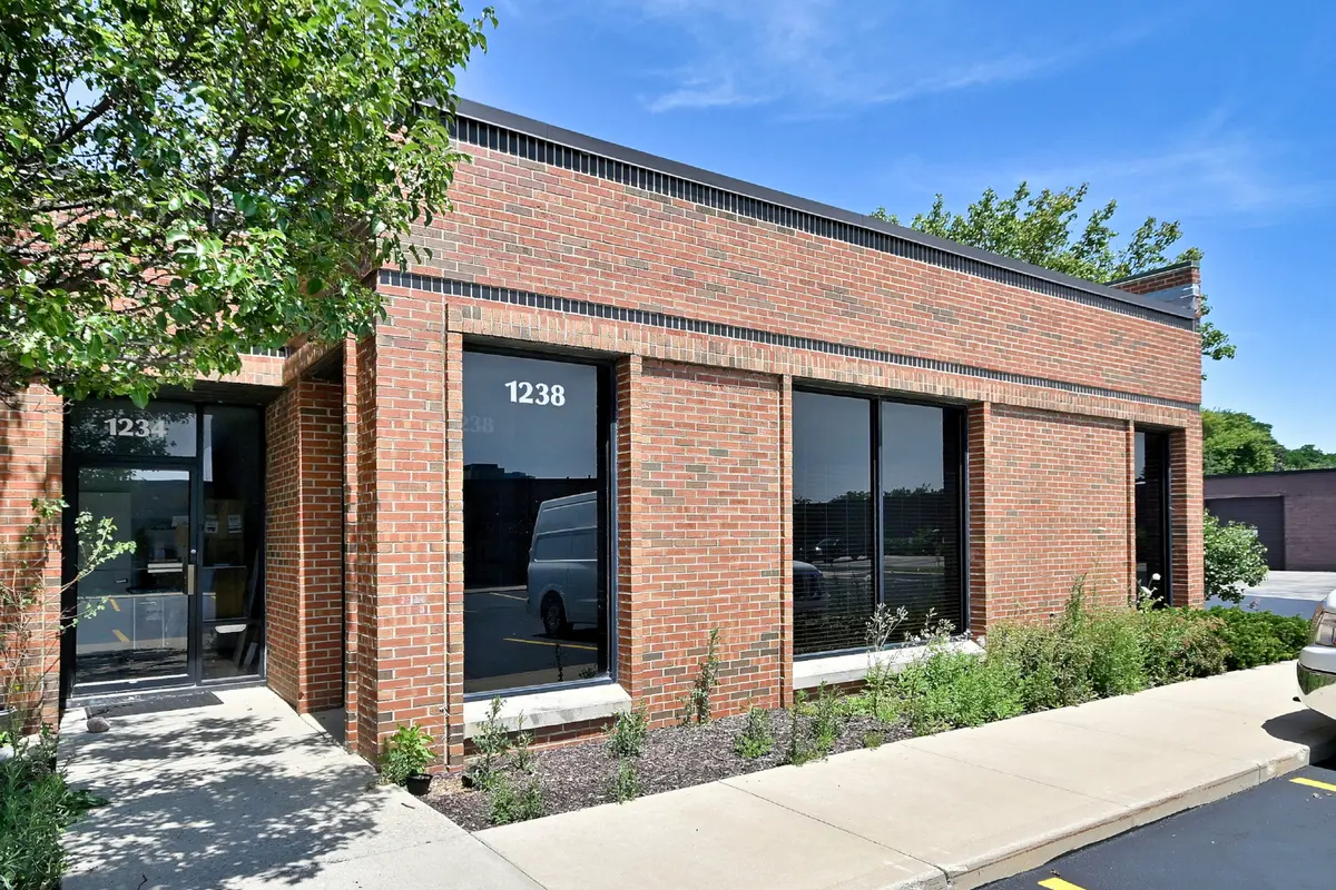 1238 REMINGTON RD, Schaumburg, IL 60173