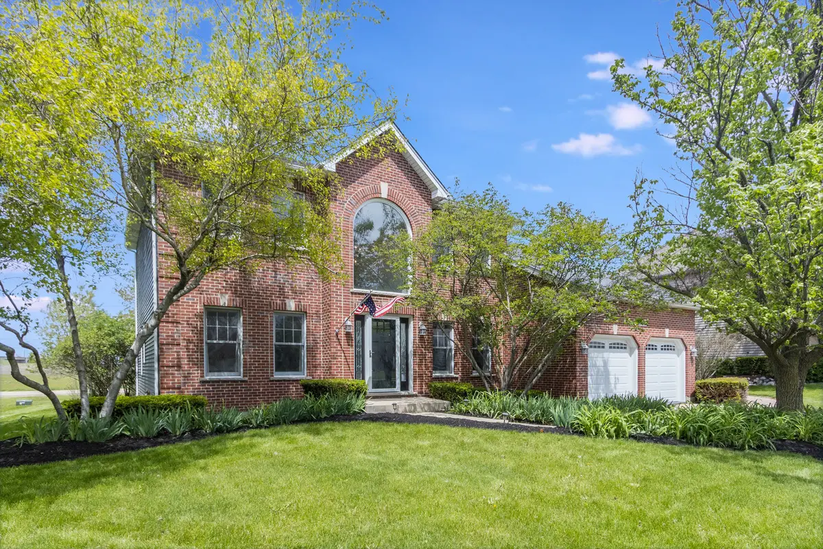 932 Merrill New RD, Sugar Grove, IL 60554