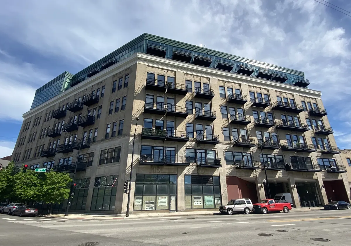 1645 W Ogden AVE #440, Chicago, IL 60612