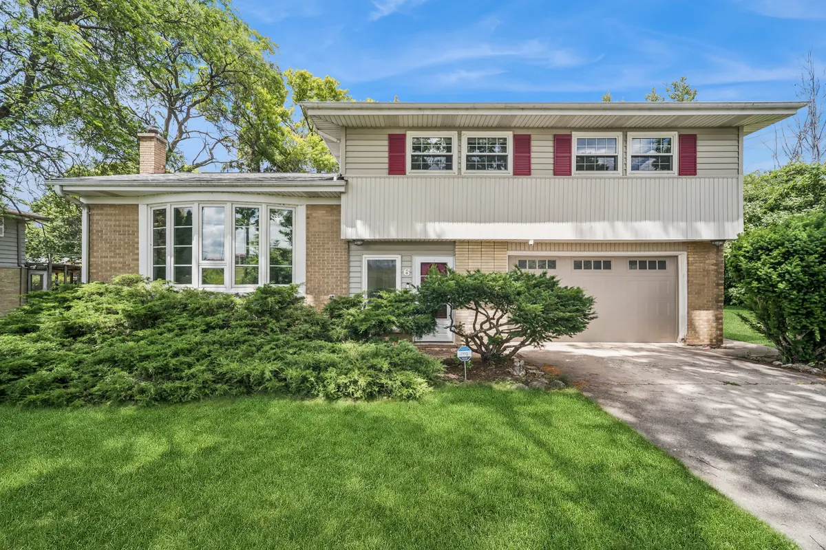 6 Linden AVE, Buffalo Grove, IL 60089