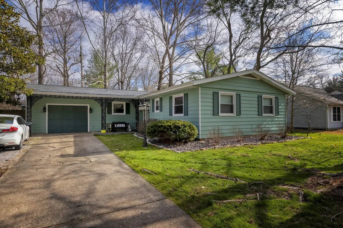 609 S Emerald LN, Carbondale, IL 62901
