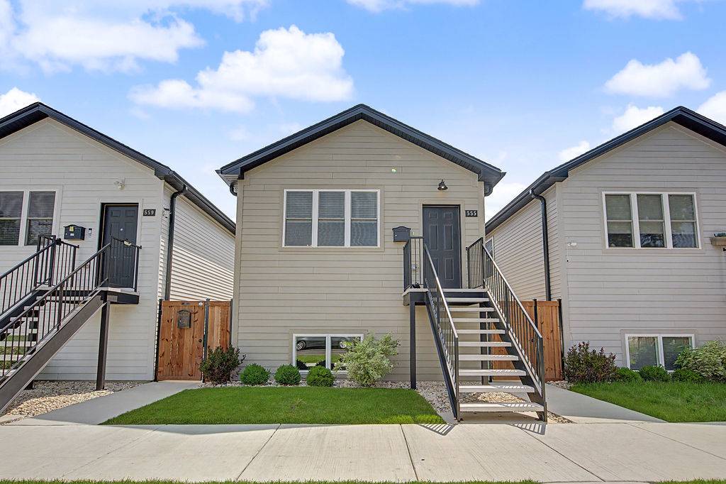 555 N Springfield AVE, Chicago, IL 60624