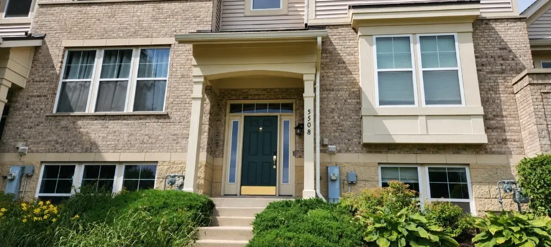 5508 Cambridge WAY, Hanover Park, IL 60133