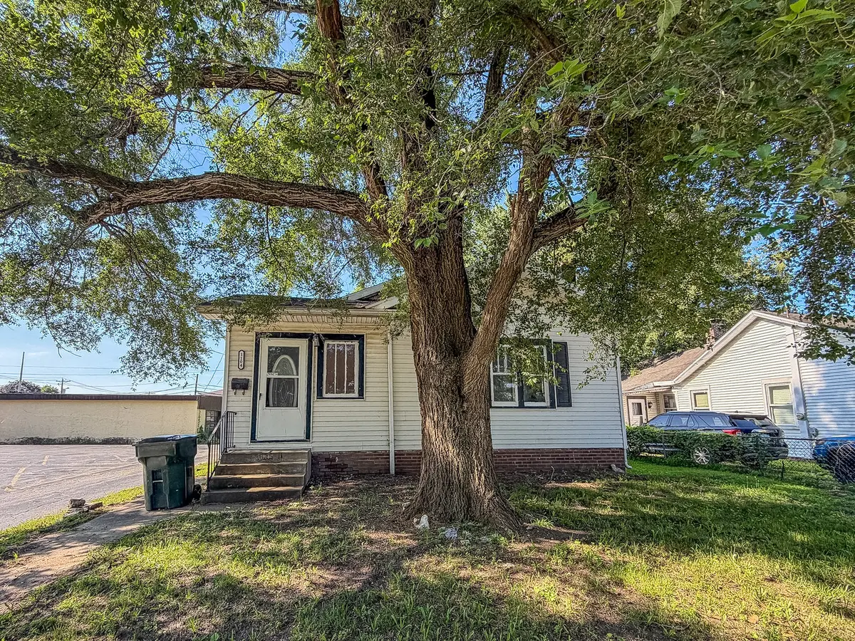 1104 W Williams ST, Danville, IL 61832