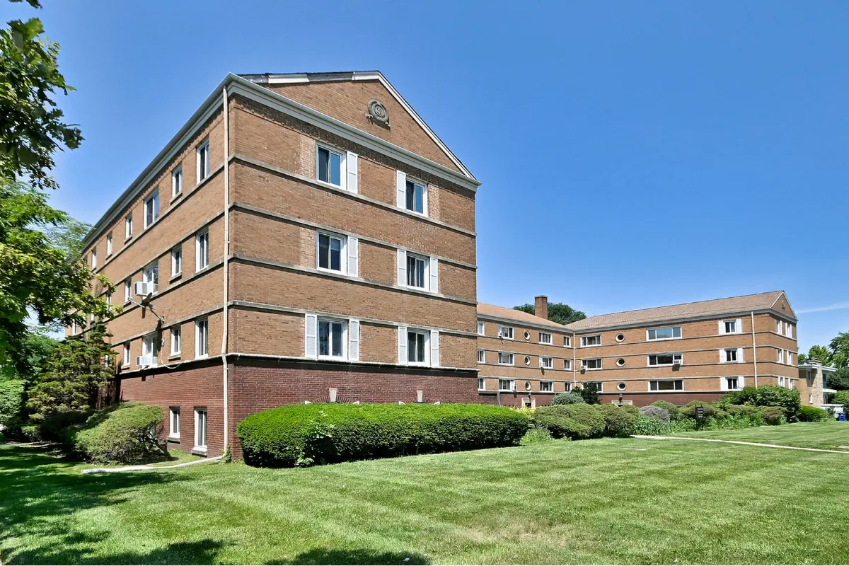 1112 N Harlem AVE #1, River Forest, IL 60305