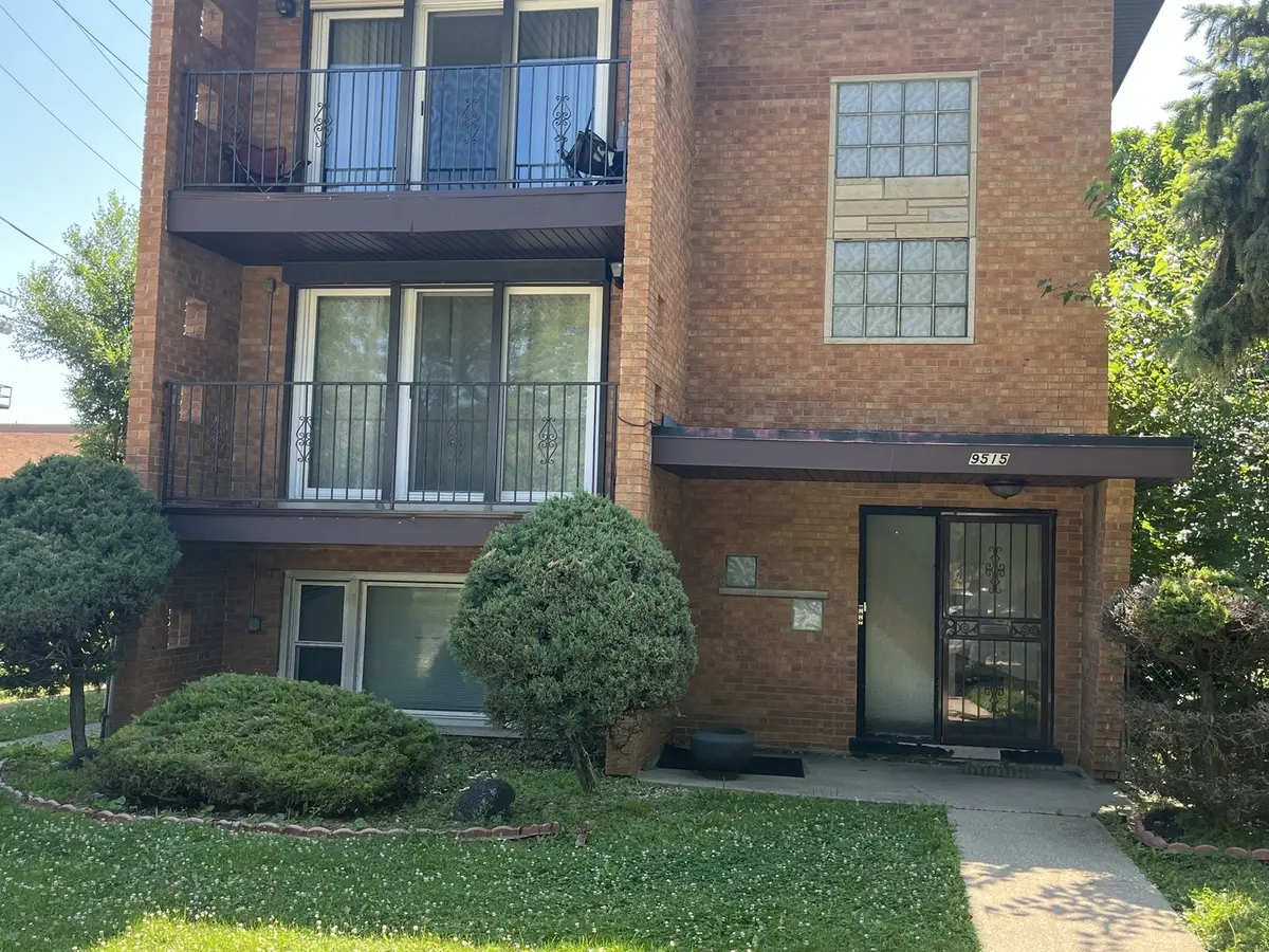 9515 S Michigan AVE #2, Chicago, IL 60628