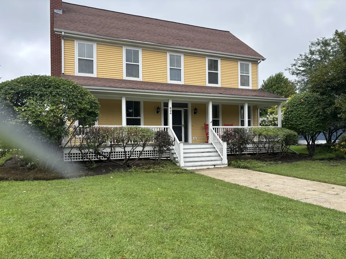 634 Indian Path RD, Grayslake, IL 60030