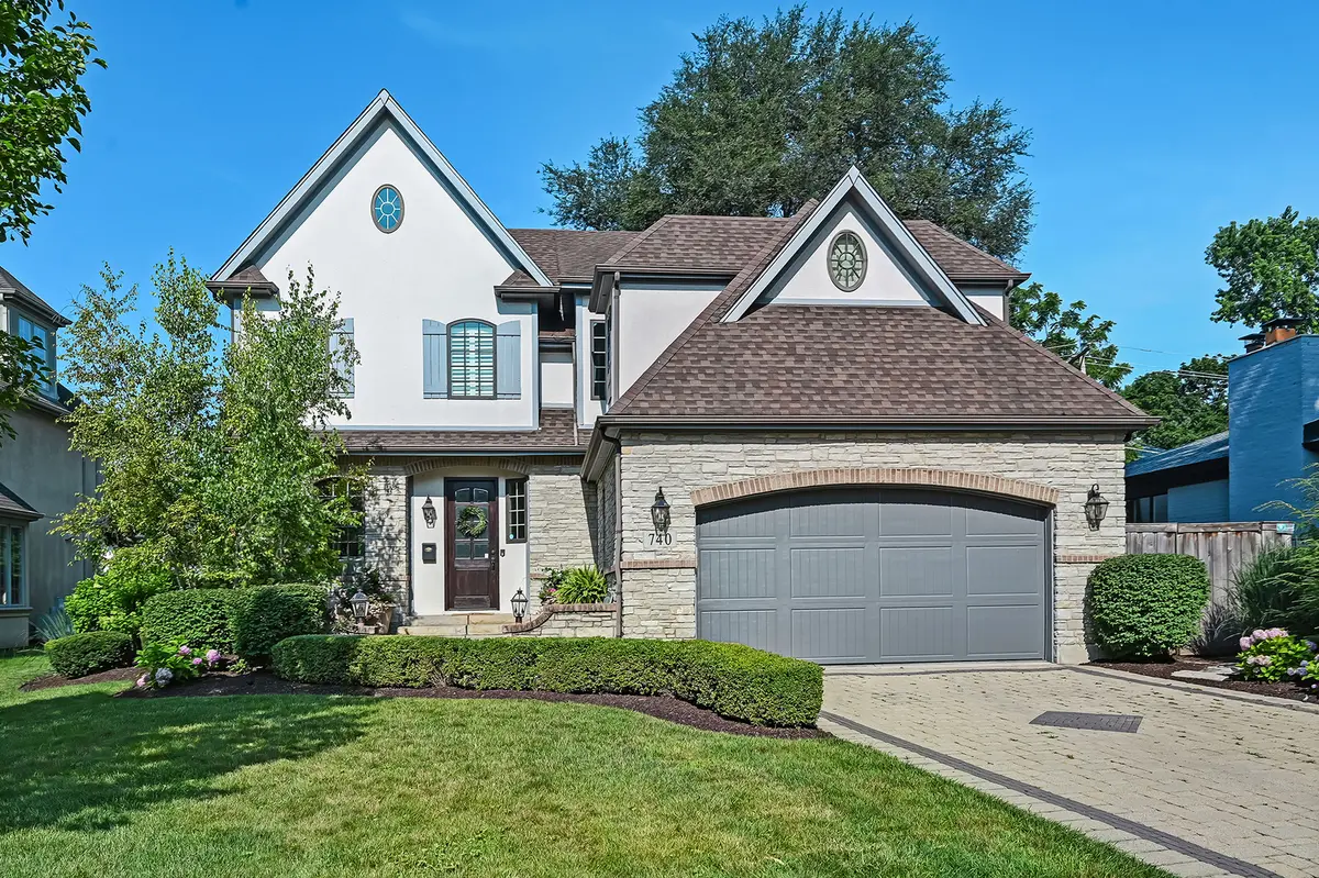 740 Phillippa ST, Hinsdale, IL 60521