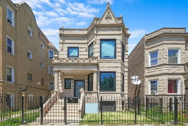 3912 W Congress Pkwy, Chicago, IL 60624