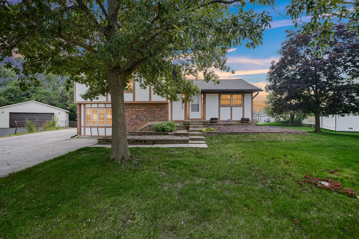 3517 Bordeaux CT, Hazel Crest, IL 60429