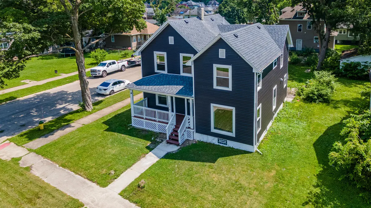 1076 E Maple ST, Kankakee, IL 60901