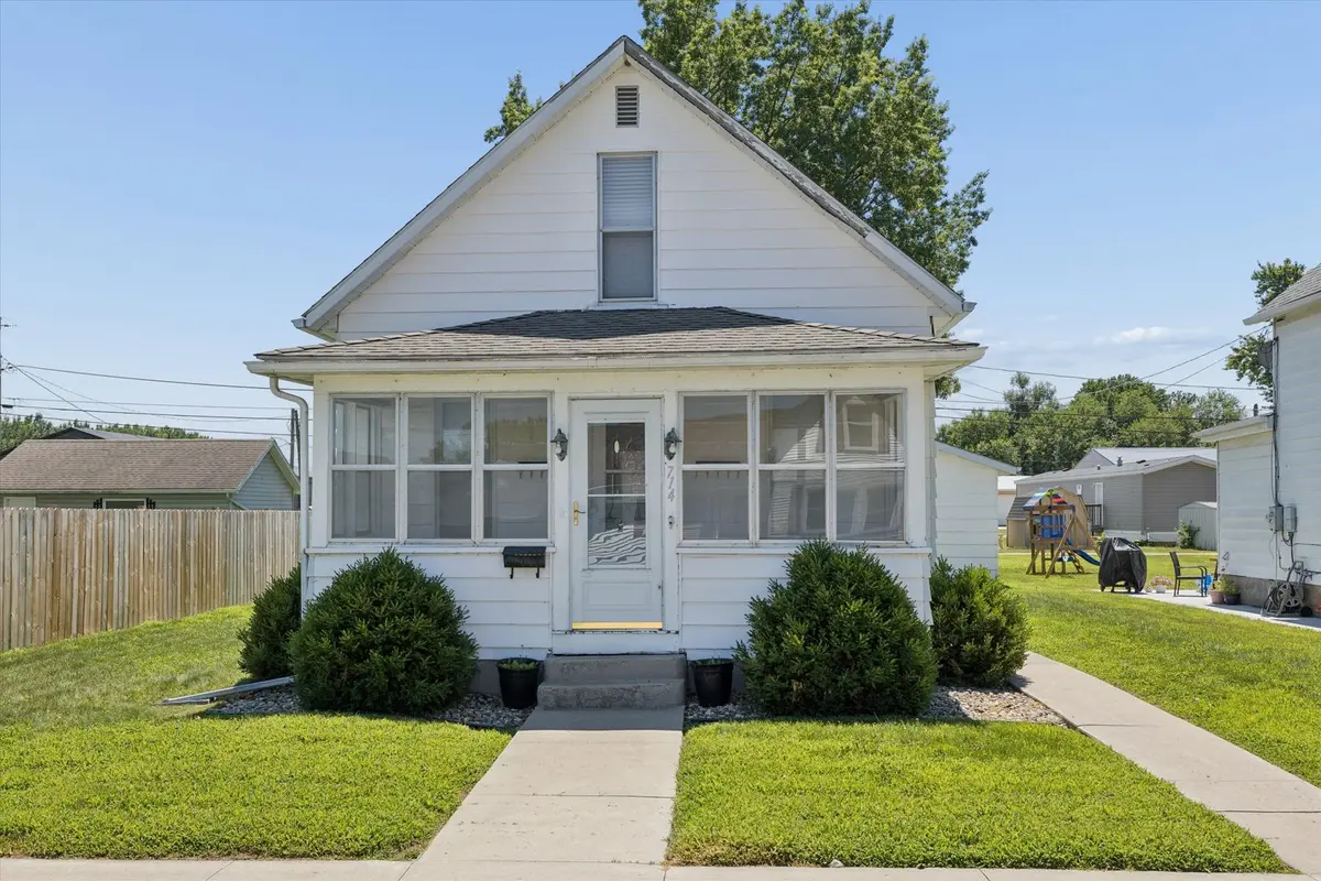 714 19th AVE, Fulton, IL 61252