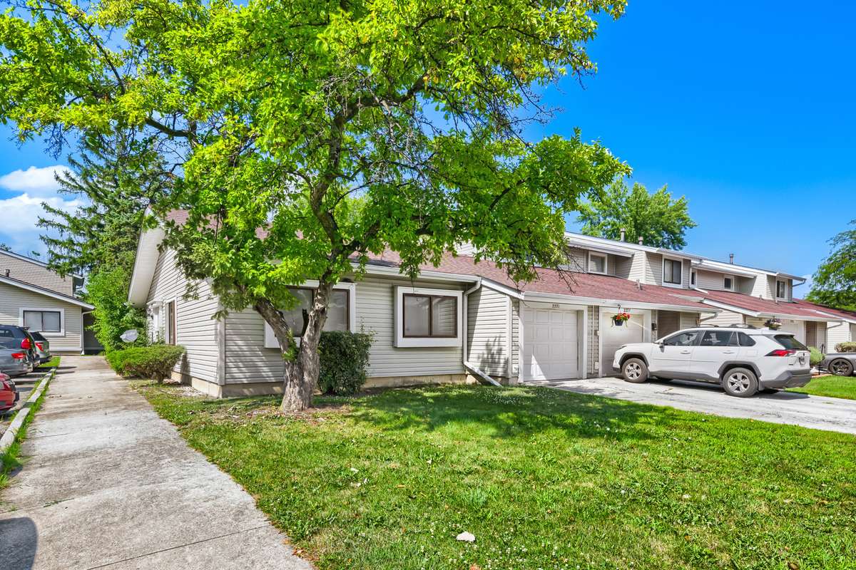 2271 Windsor LN, Country Club Hills, IL 60478