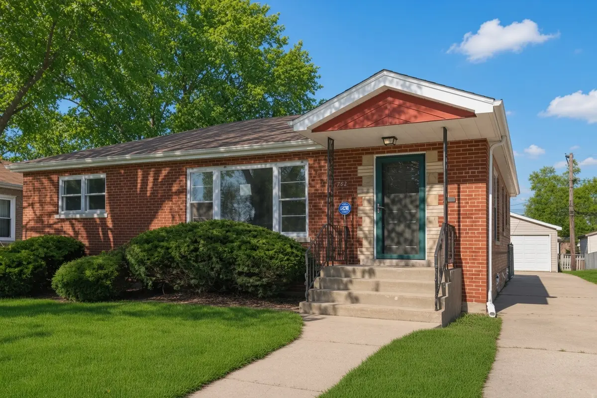 752 E 164th ST, South Holland, IL 60473