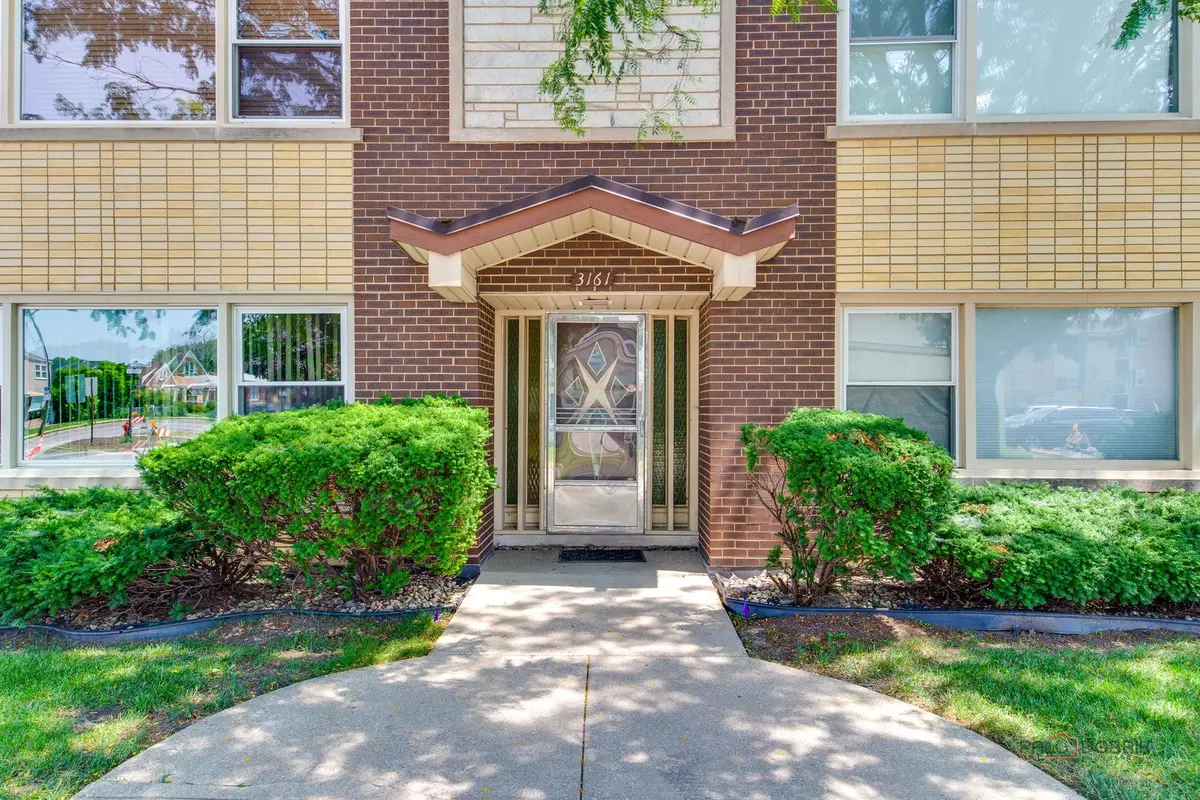 3161 Paris AVE #103, River Grove, IL 60171