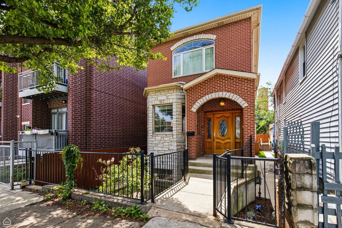 1435 W 16th ST, Chicago, IL 60608