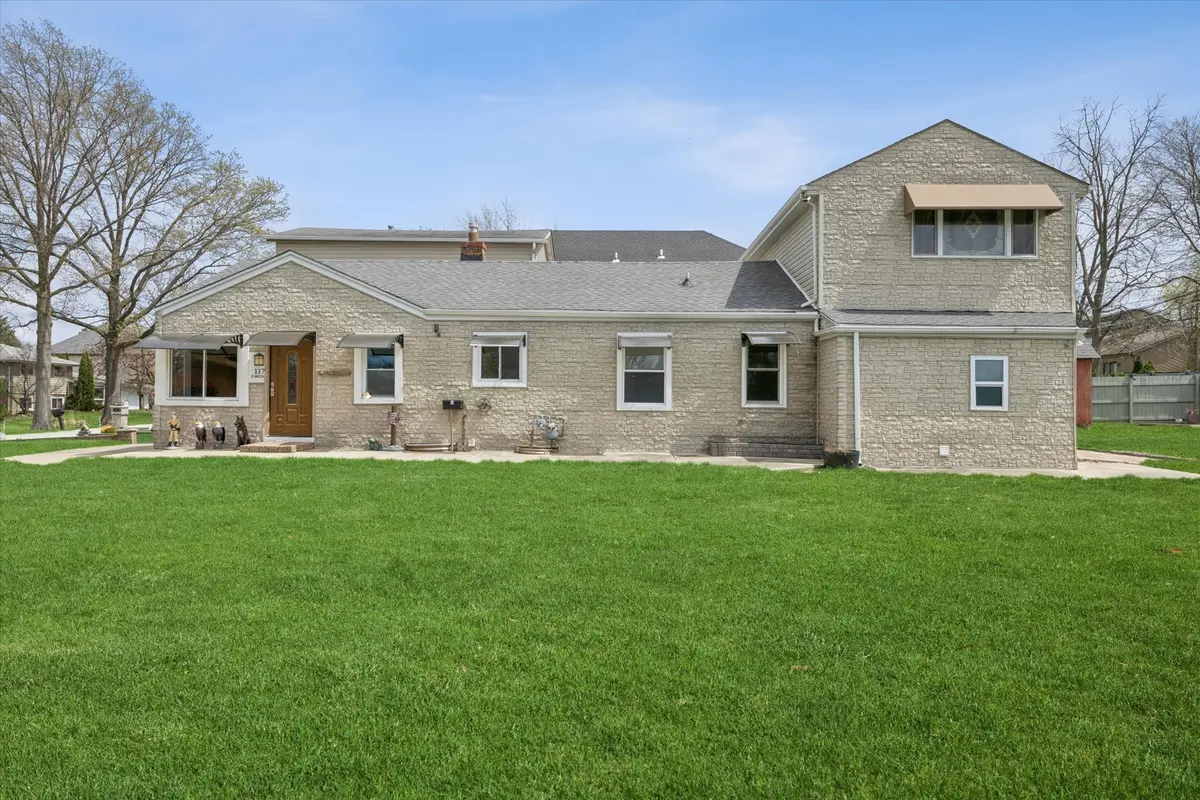 117 Sunrise AVE, Willowbrook, IL 60527