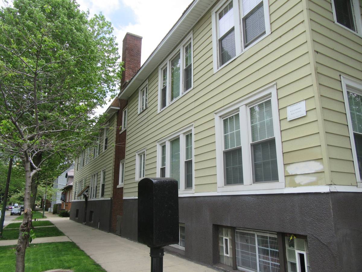 2343 W Winona ST #2E, Chicago, IL 60625