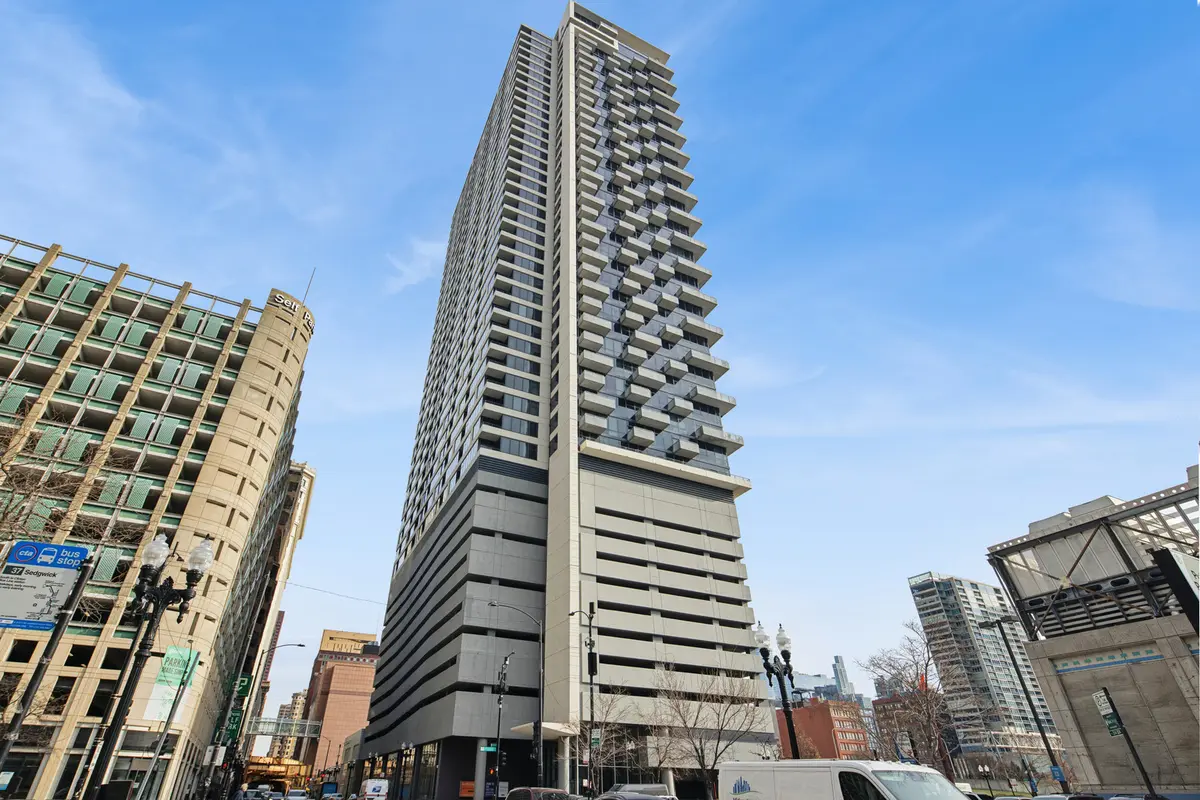 235 W Van Buren ST #P27-P31-P293-P344, Chicago, IL 60607