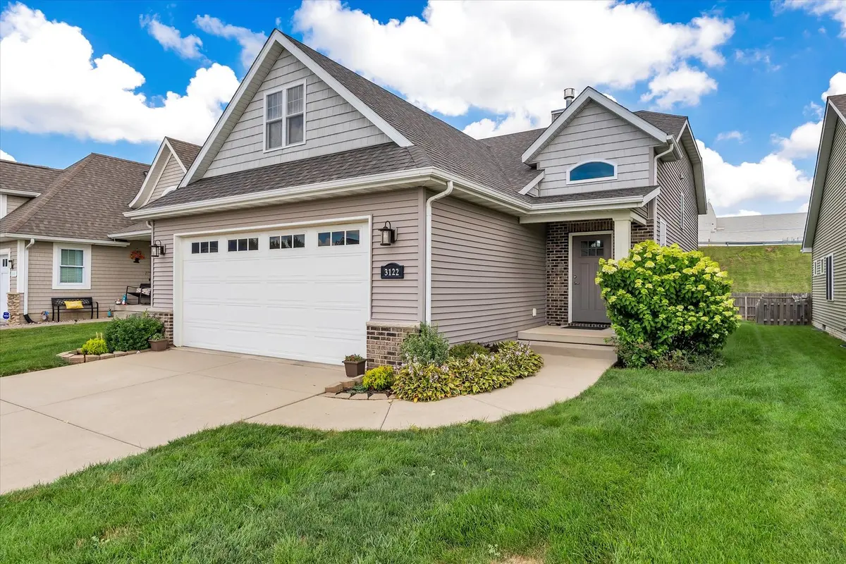 3122 W 34th ST, Davenport, IA 52806
