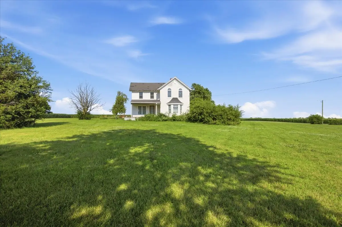 20042 N 2500 East RD, Pontiac, IL 61764