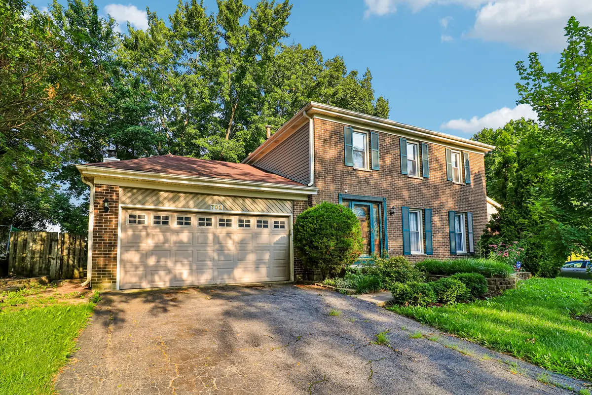 702 Buffalo CIR, Carol Stream, IL 60188